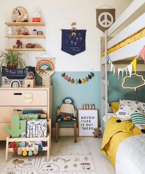 quarto com brinquedos