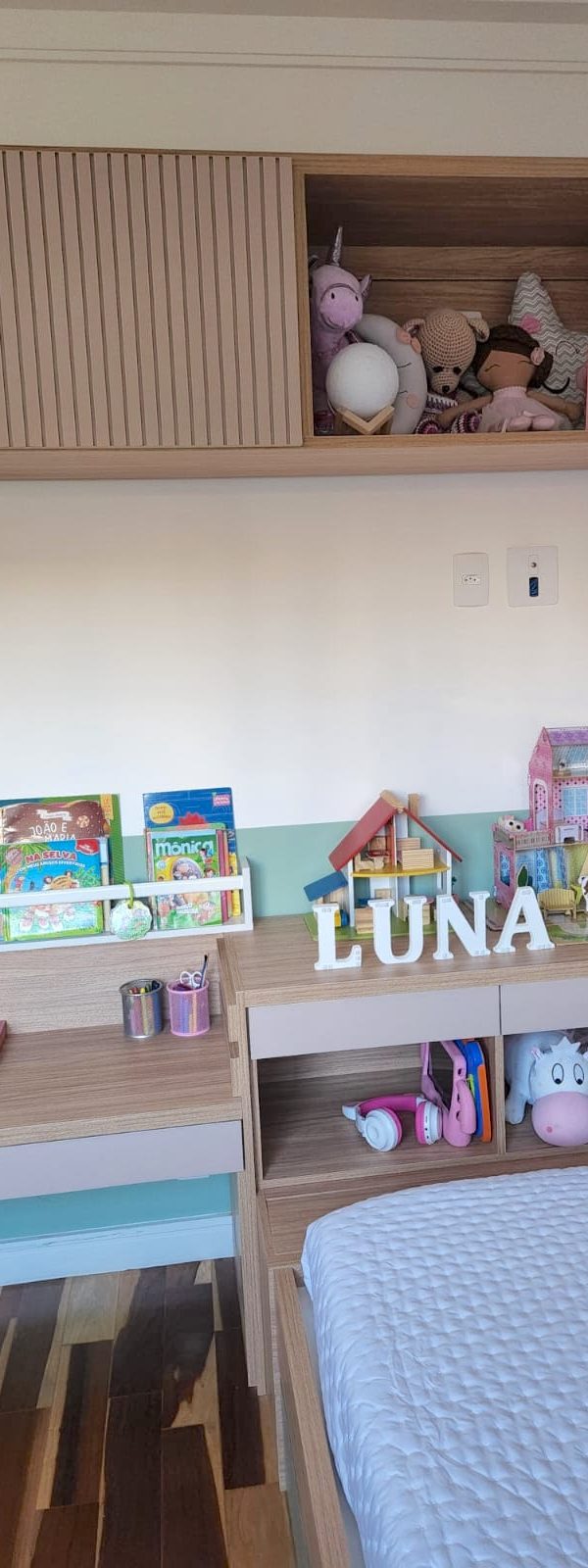 Bancada com regulagem de altura e nicho iluminado